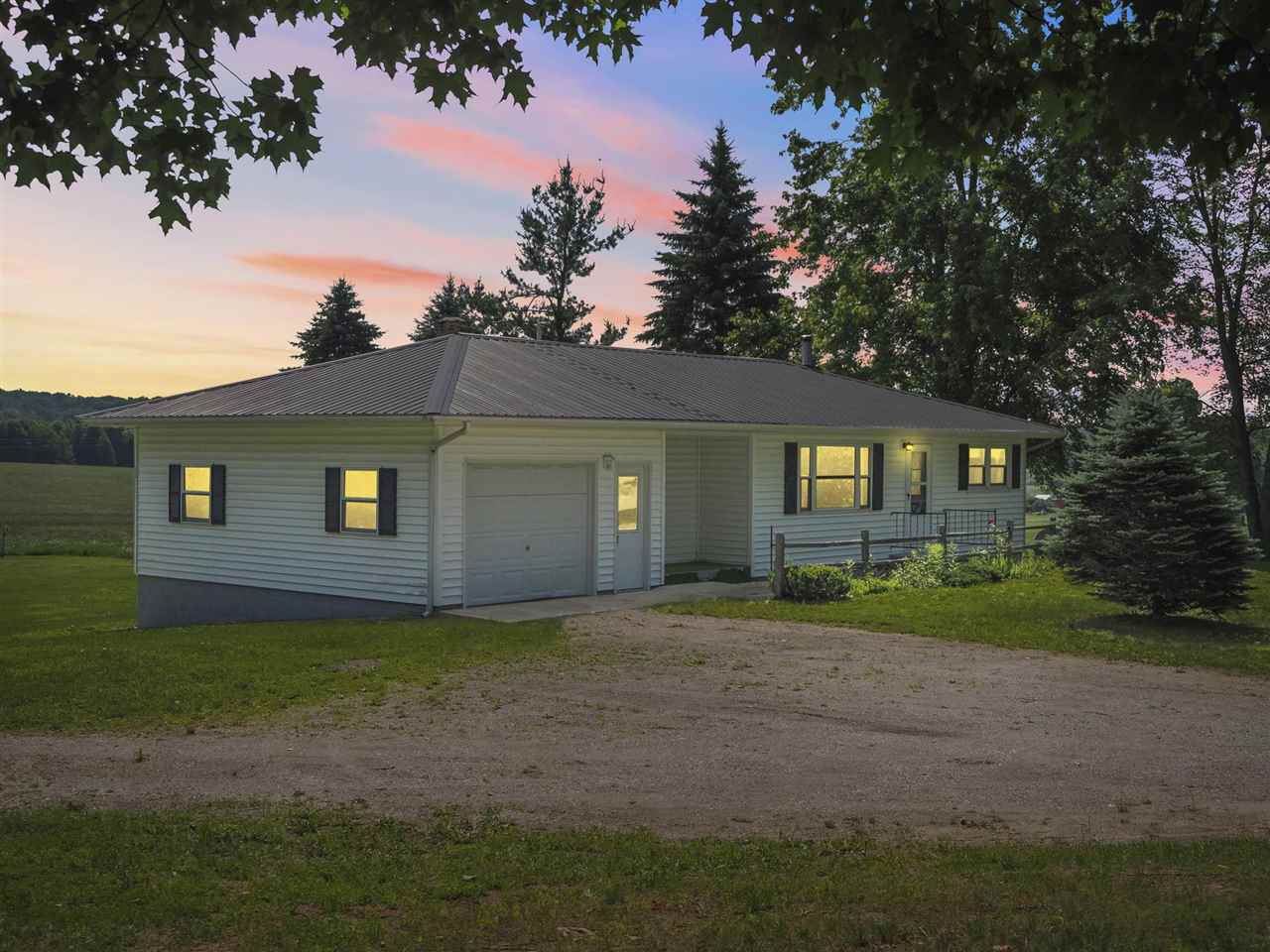 Ellsworth, Michigan, 49729, United States, 2 Bedrooms Bedrooms, ,2 BathroomsBathrooms,Residential,For Sale,1883288
