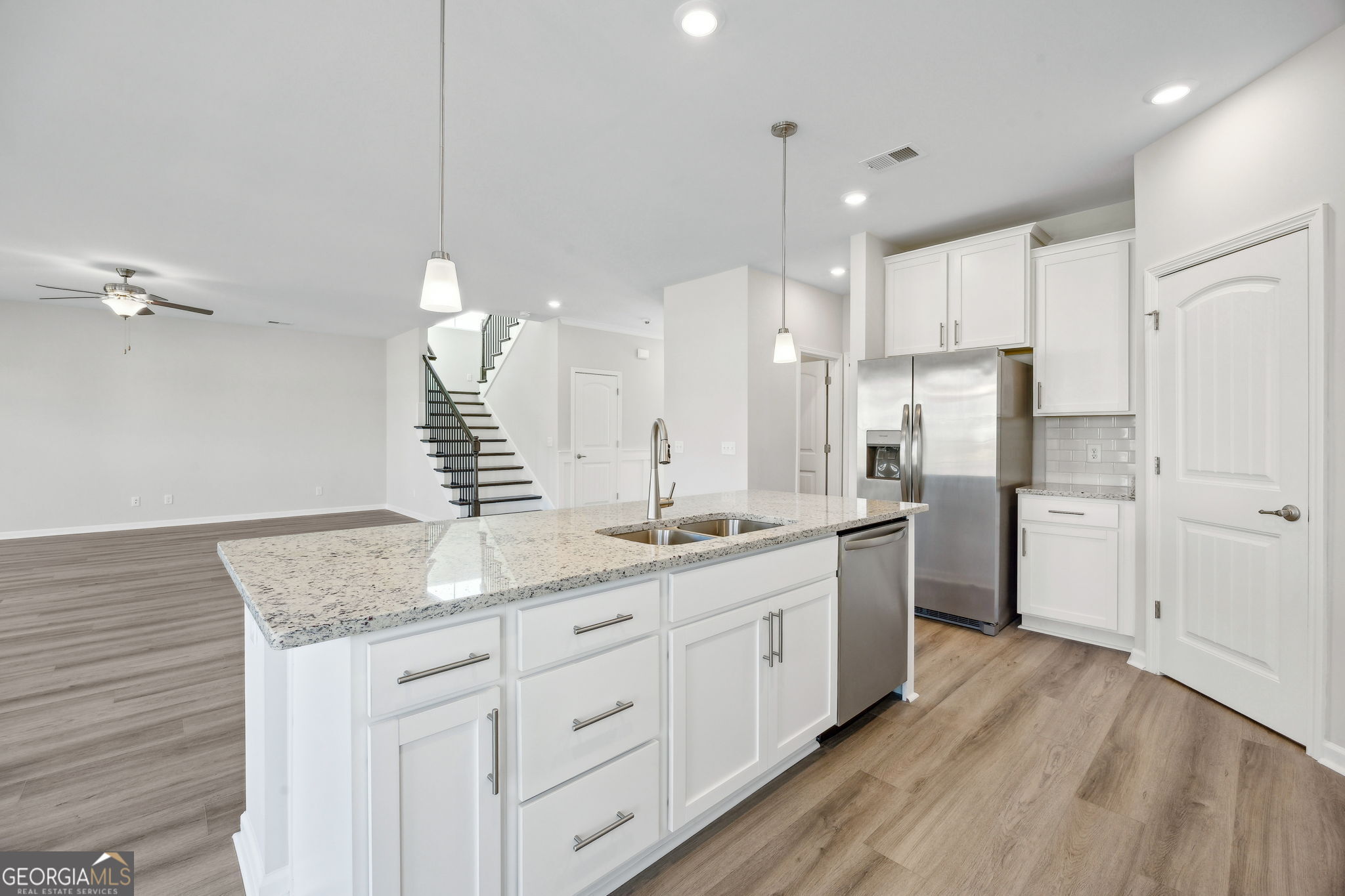 St. Marys, Georgia, 31558, United States, 4 Bedrooms Bedrooms, ,3 BathroomsBathrooms,Residential,For Sale,1962836