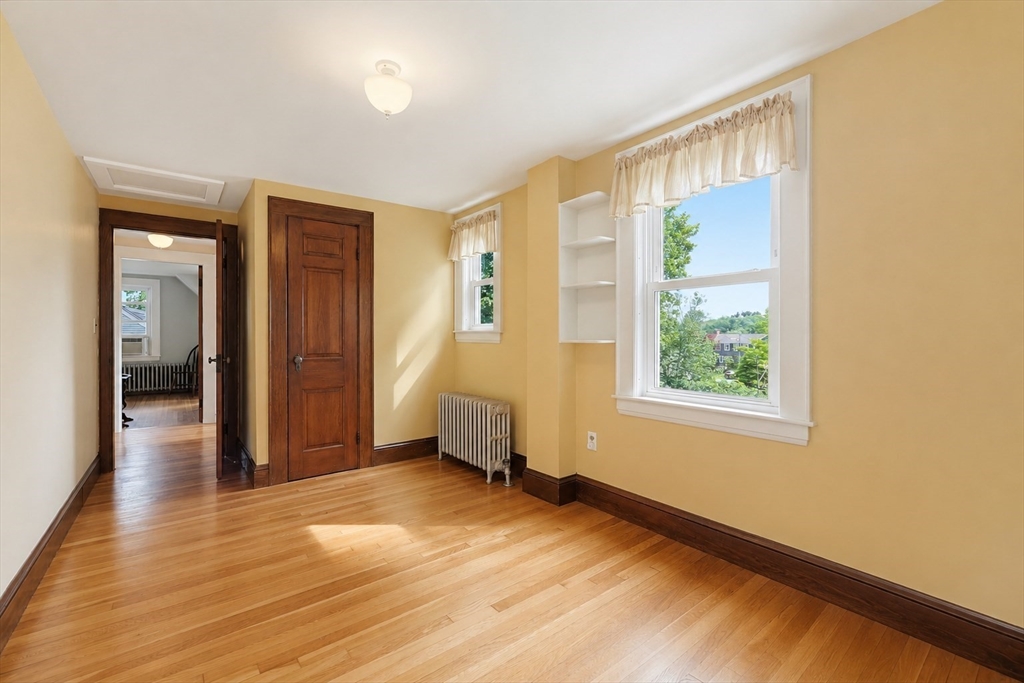 Norwood, Massachusetts, 02062, United States, 4 Bedrooms Bedrooms, ,2 BathroomsBathrooms,Residential,For Sale,2048084