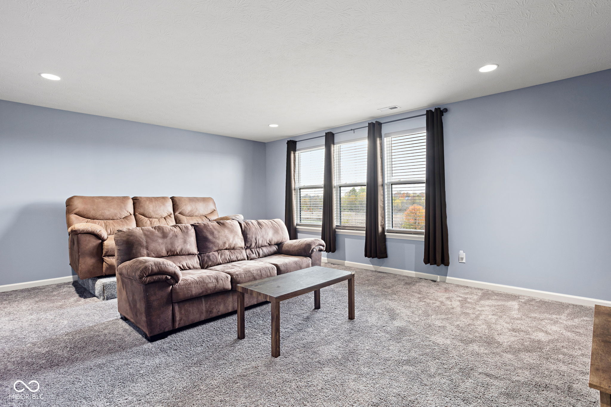 Noblesville, Indiana, 46062, United States, 6 Bedrooms Bedrooms, ,4 BathroomsBathrooms,Residential,For Sale,1987337