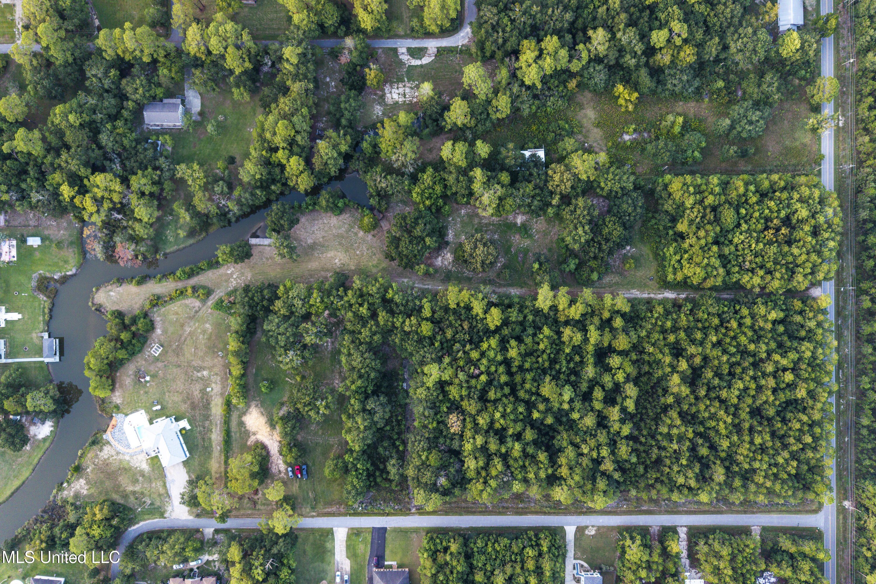 Biloxi, Mississippi, 39532, United States, 3 Bedrooms Bedrooms, ,2 BathroomsBathrooms,Residential,For Sale,1977192