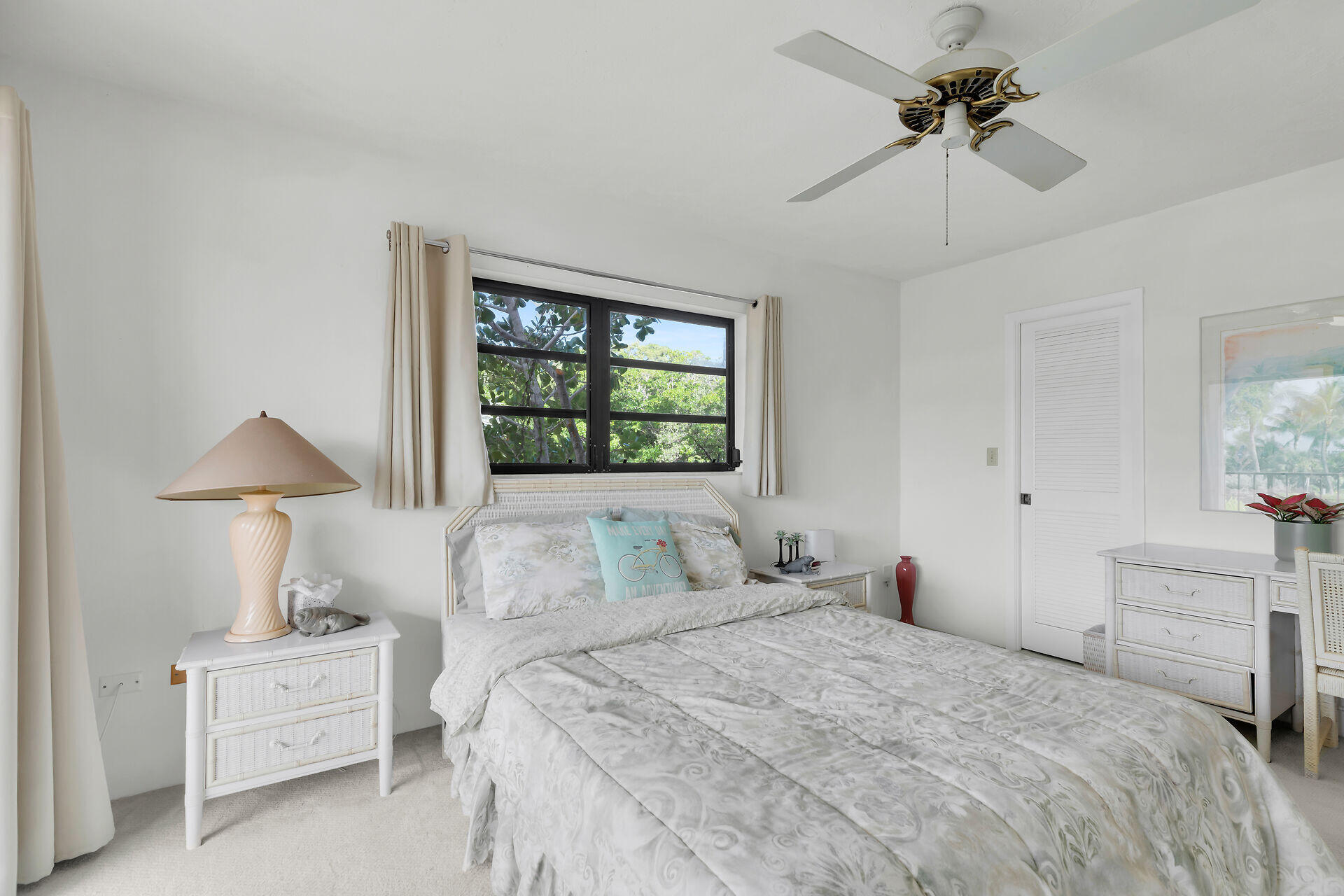 ISLAMORADA, Florida, 33036, United States, 2 Bedrooms Bedrooms, ,2 BathroomsBathrooms,Residential,For Sale,1988156