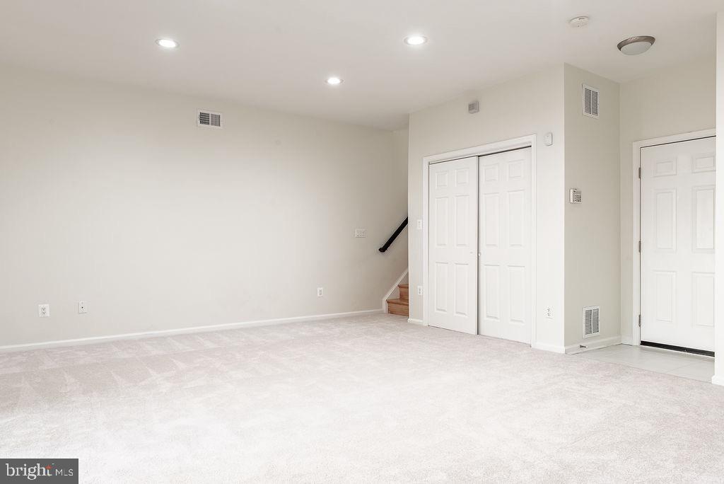 Fairfax, Virginia, 22033, United States, 3 Bedrooms Bedrooms, ,4 BathroomsBathrooms,Residential,For Sale,2048066