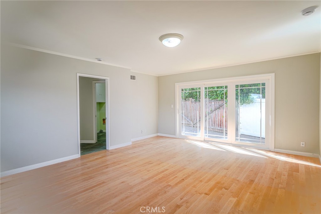 Woodland Hills, California, 91367, United States, 4 Bedrooms Bedrooms, ,3 BathroomsBathrooms,Residential,For Sale,1987508