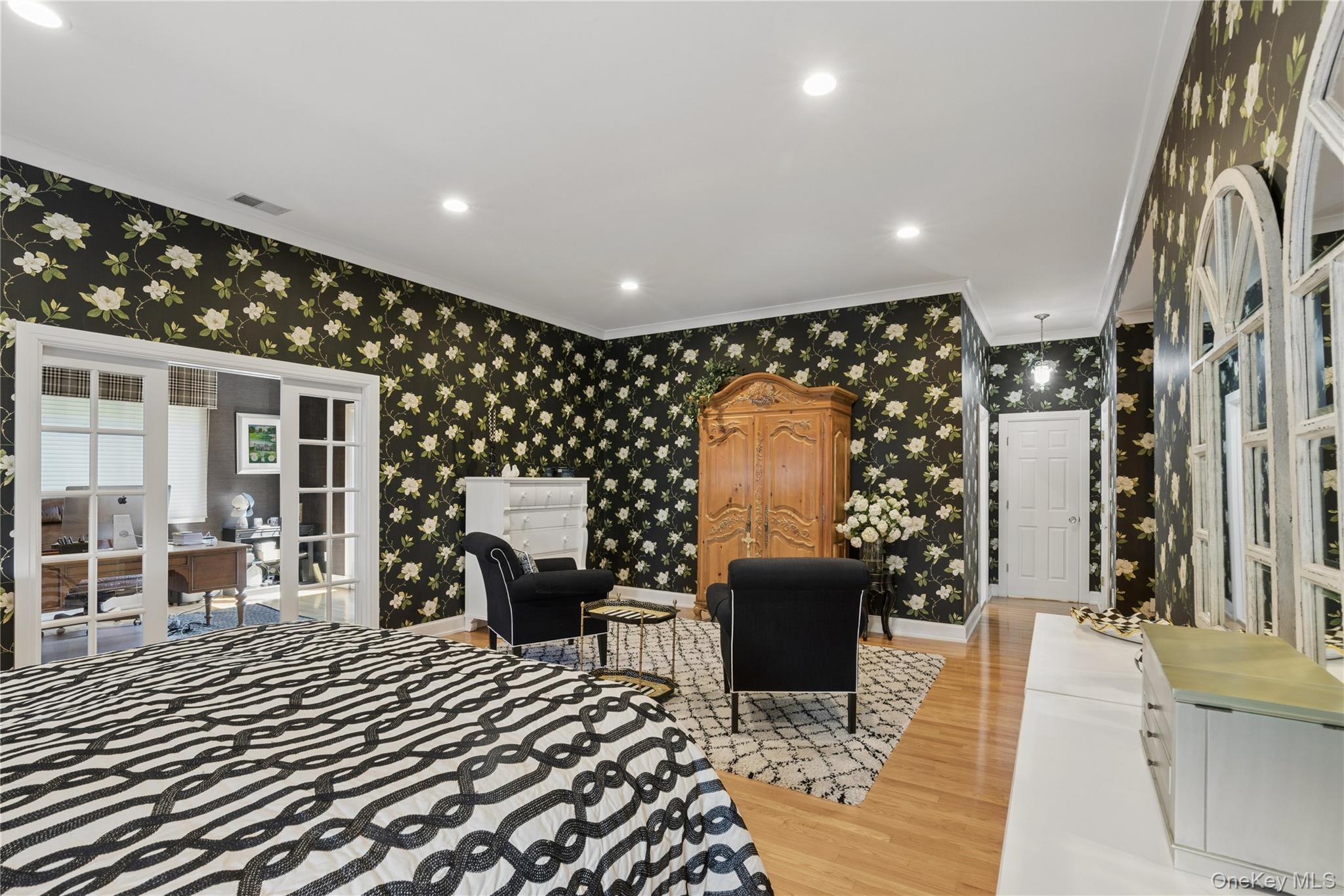  14 Esmond Avenue, Melville, NY, 11747 - 物件實景