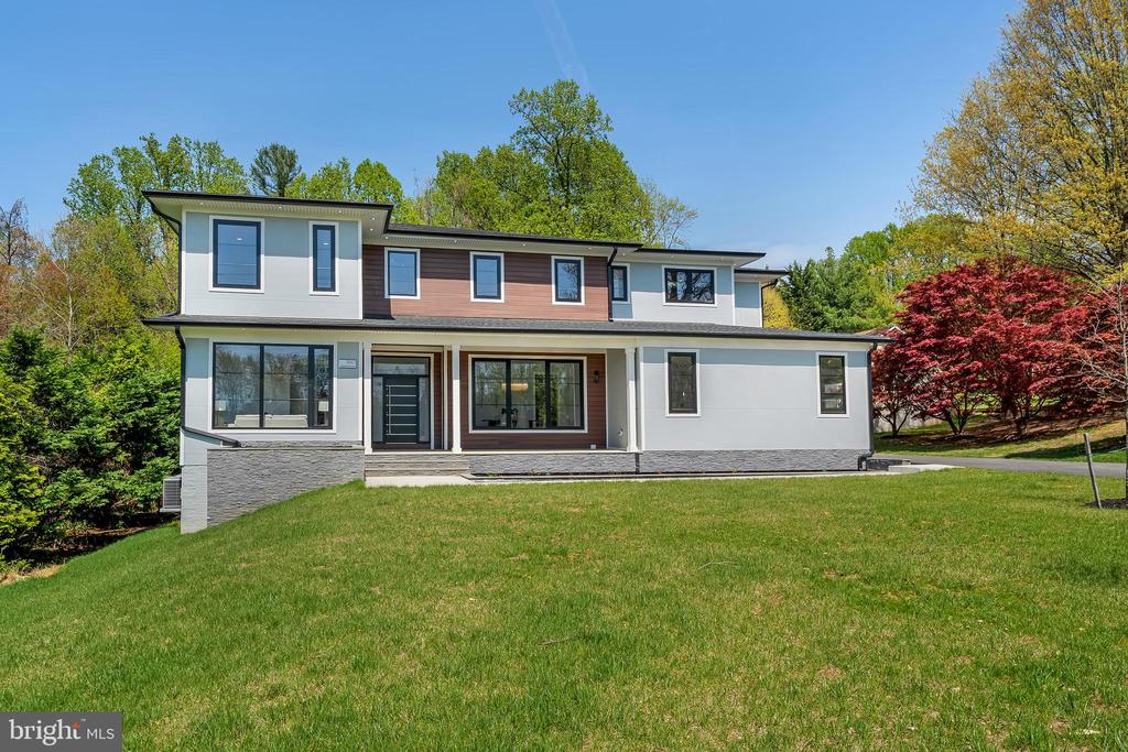 Herndon, Virginia, 20170, United States, 6 Bedrooms Bedrooms, ,6 BathroomsBathrooms,Residential,For Sale,1941281