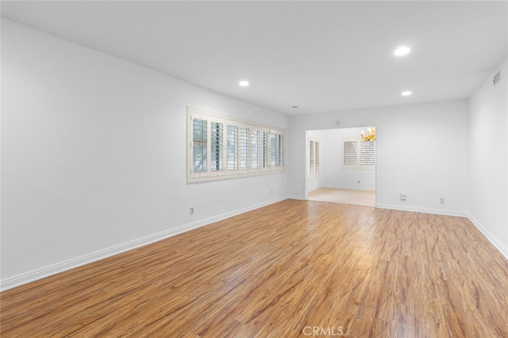 395 S Oakland Avenue #101, Pasadena, California, 91101, United States, 3 Bedrooms Bedrooms, ,2 BathroomsBathrooms,Residential,For Sale,395 S Oakland Avenue #101,1679345