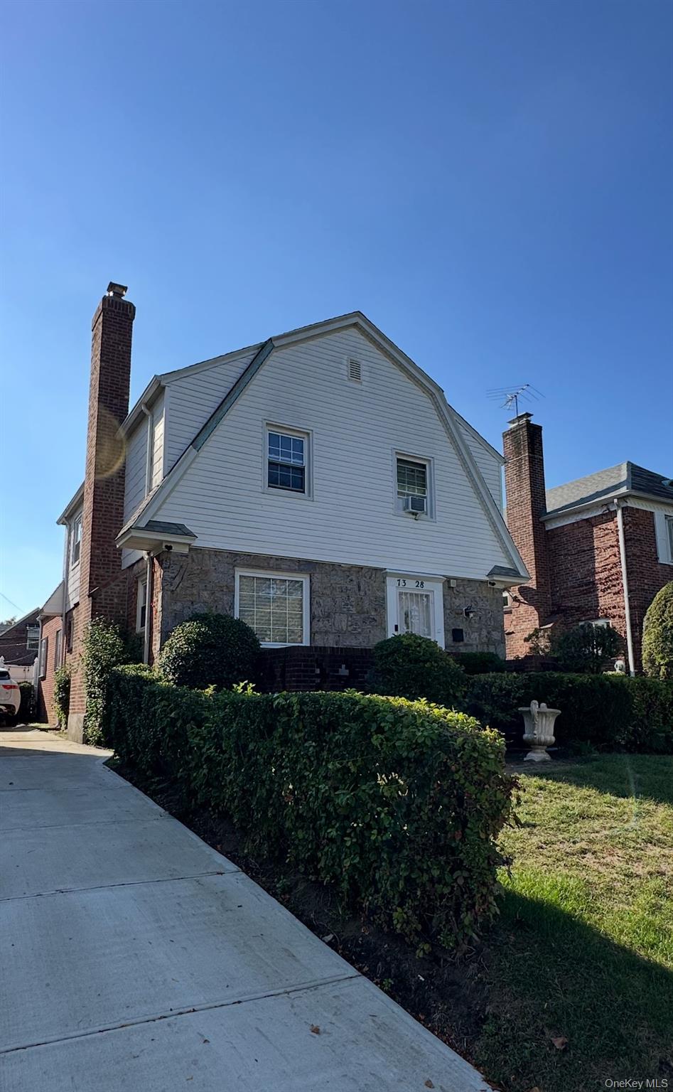 Fresh Meadows, New York, 11366, United States, 4 Bedrooms Bedrooms, ,3 BathroomsBathrooms,Residential,For Sale,1995599