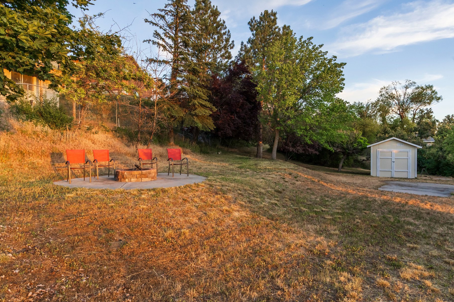  Farmington Rambler on Private Half-Acre with Incredible Views - 物件實景