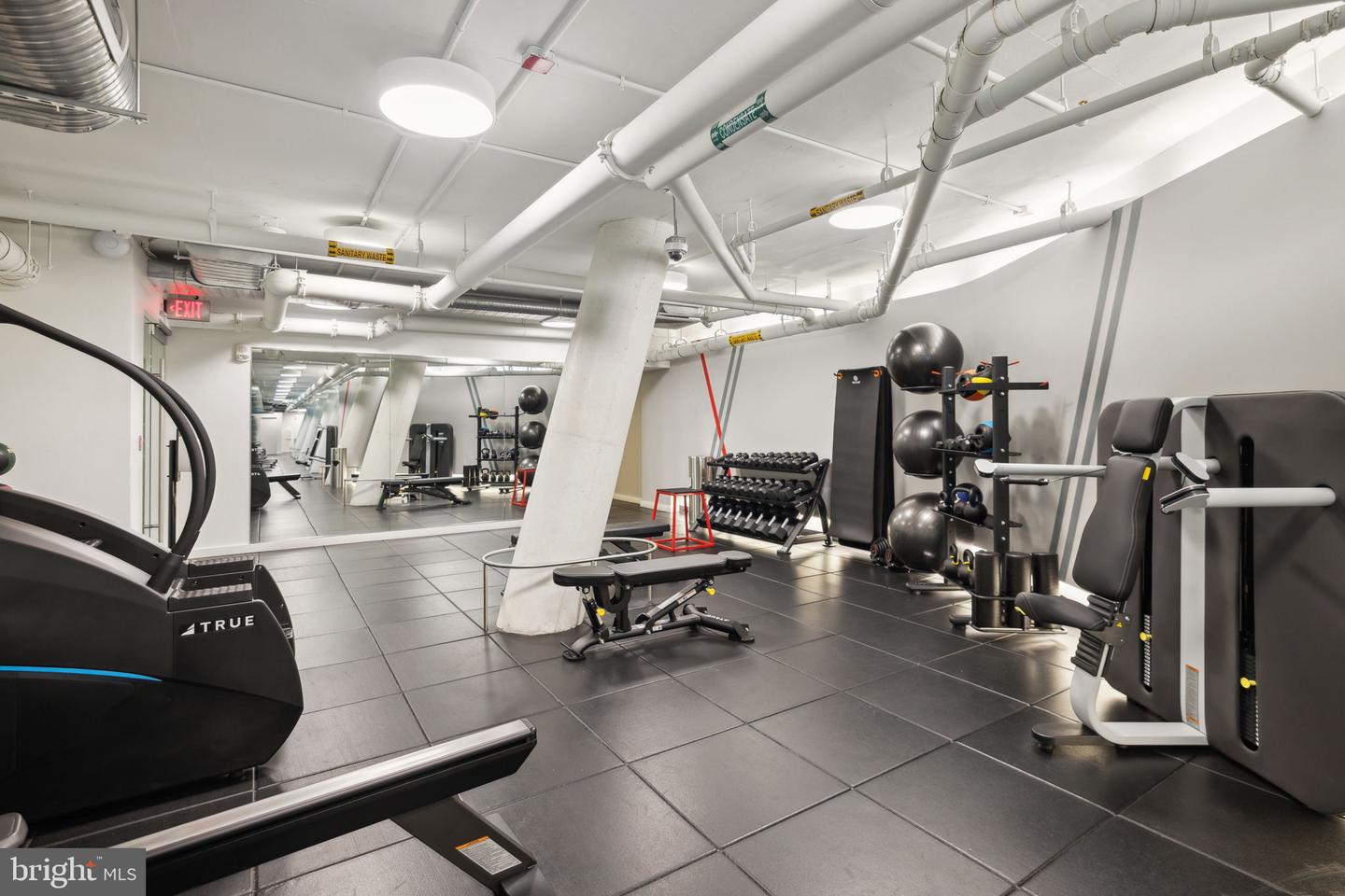 Washington, District of Columbia, 20037, United States, 3 Bedrooms Bedrooms, ,3 BathroomsBathrooms,Residential,For Sale,1961771