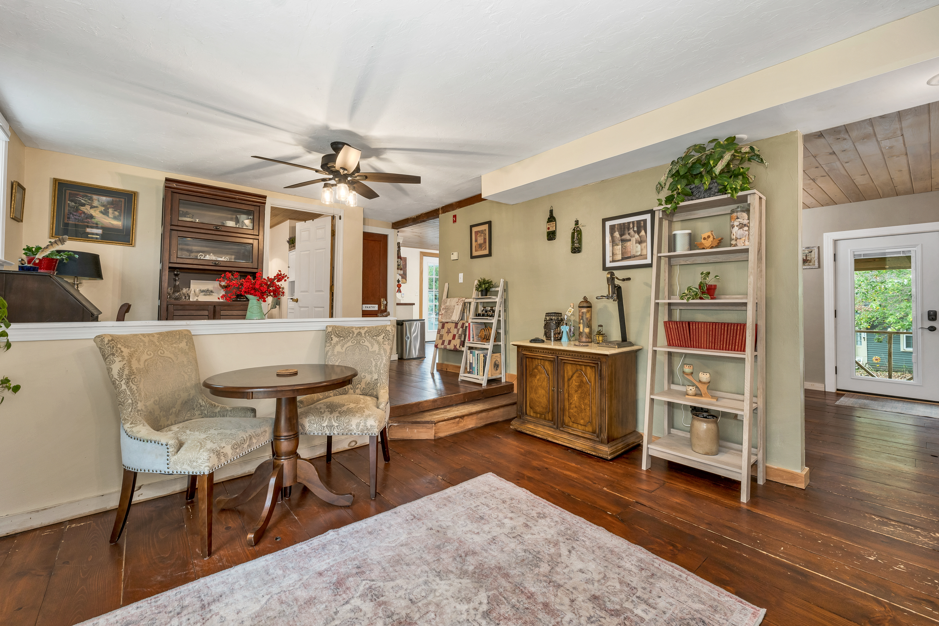 New Hampton, New Hampshire, 03256, United States, 3 Bedrooms Bedrooms, ,2 BathroomsBathrooms,Residential,For Sale,1976392