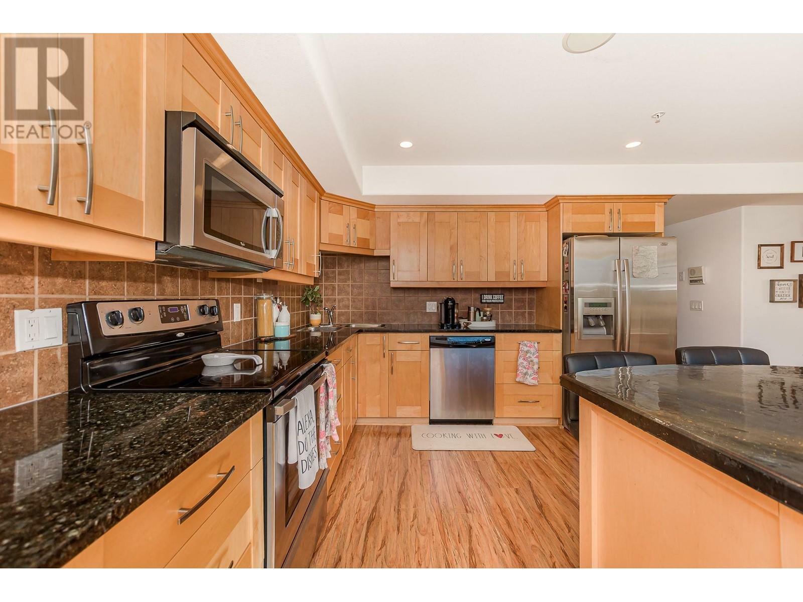 SICAMOUS, British Columbia, V0E 2V1, CA, 4 Bedrooms Bedrooms, ,2 BathroomsBathrooms,Residential,For Sale,1839055
