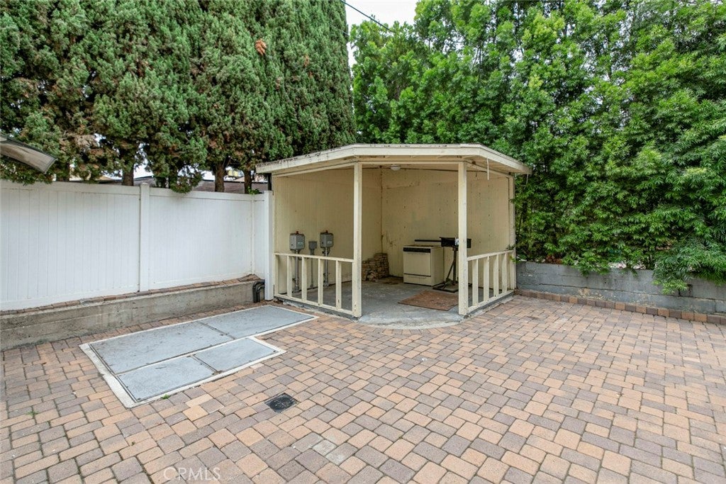 Los Angeles, California, 90029, United States, ,Residential,For Sale,1940397