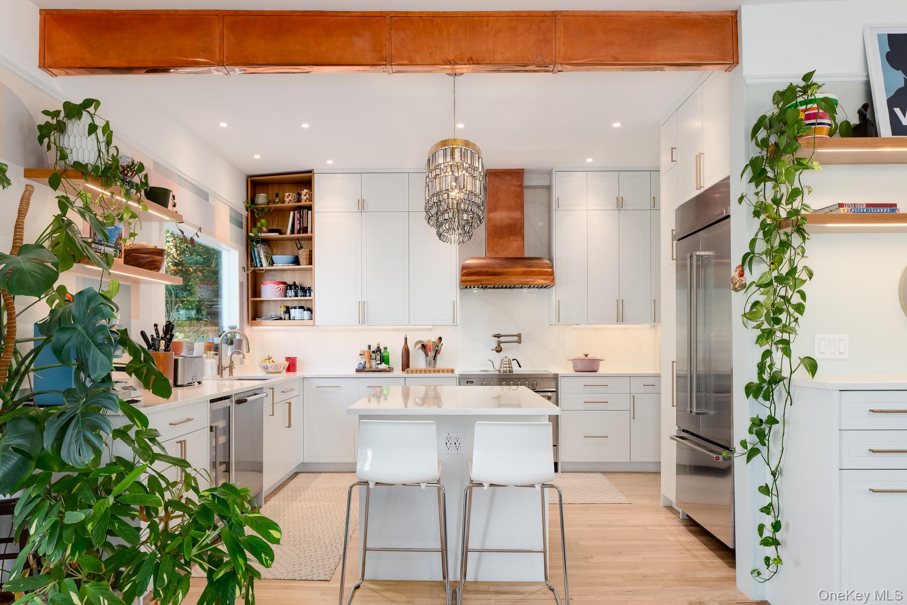 Tarrytown, New York, 10591, United States, 3 Bedrooms Bedrooms, ,4 BathroomsBathrooms,Residential,For Sale,1989441