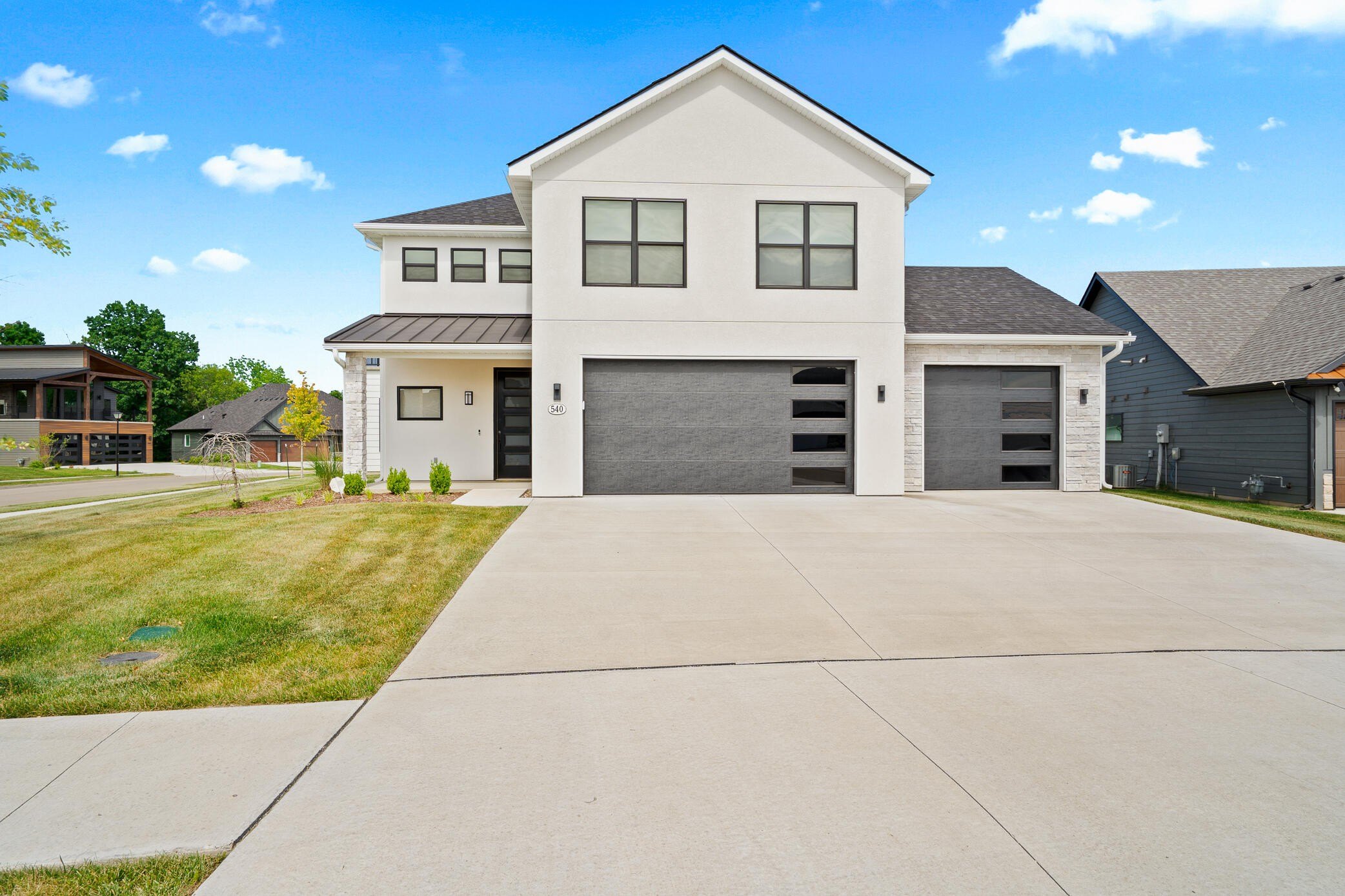 COLUMBIA, Missouri, 65203, United States, 3 Bedrooms Bedrooms, ,3 BathroomsBathrooms,Residential,For Sale,1870276