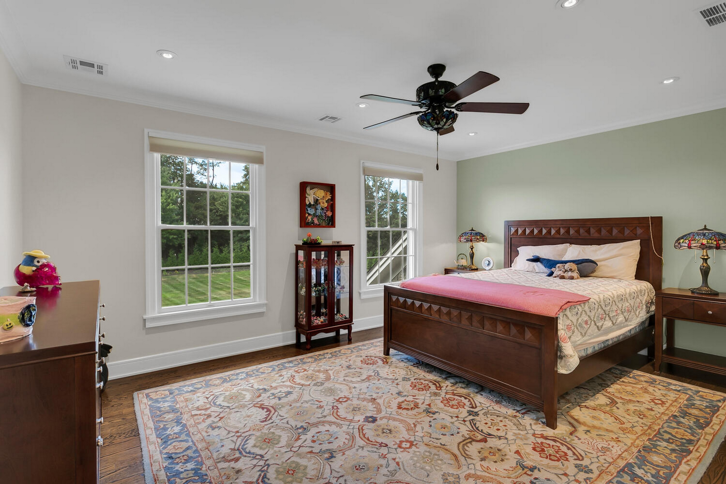  3 Bretwood Dr N - 物件實景