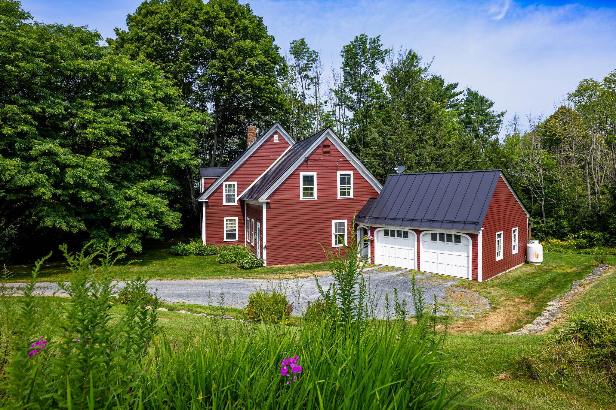 Lyme, New Hampshire, 03768, United States, 4 Bedrooms Bedrooms, ,2 BathroomsBathrooms,Residential,For Sale,1925252