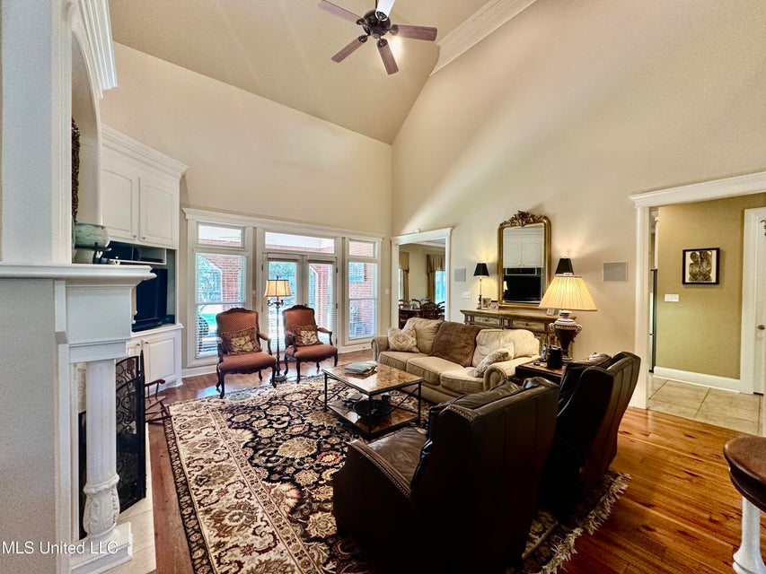 Clinton, Mississippi, 39056, United States, 5 Bedrooms Bedrooms, ,3 BathroomsBathrooms,Residential,For Sale,1904228