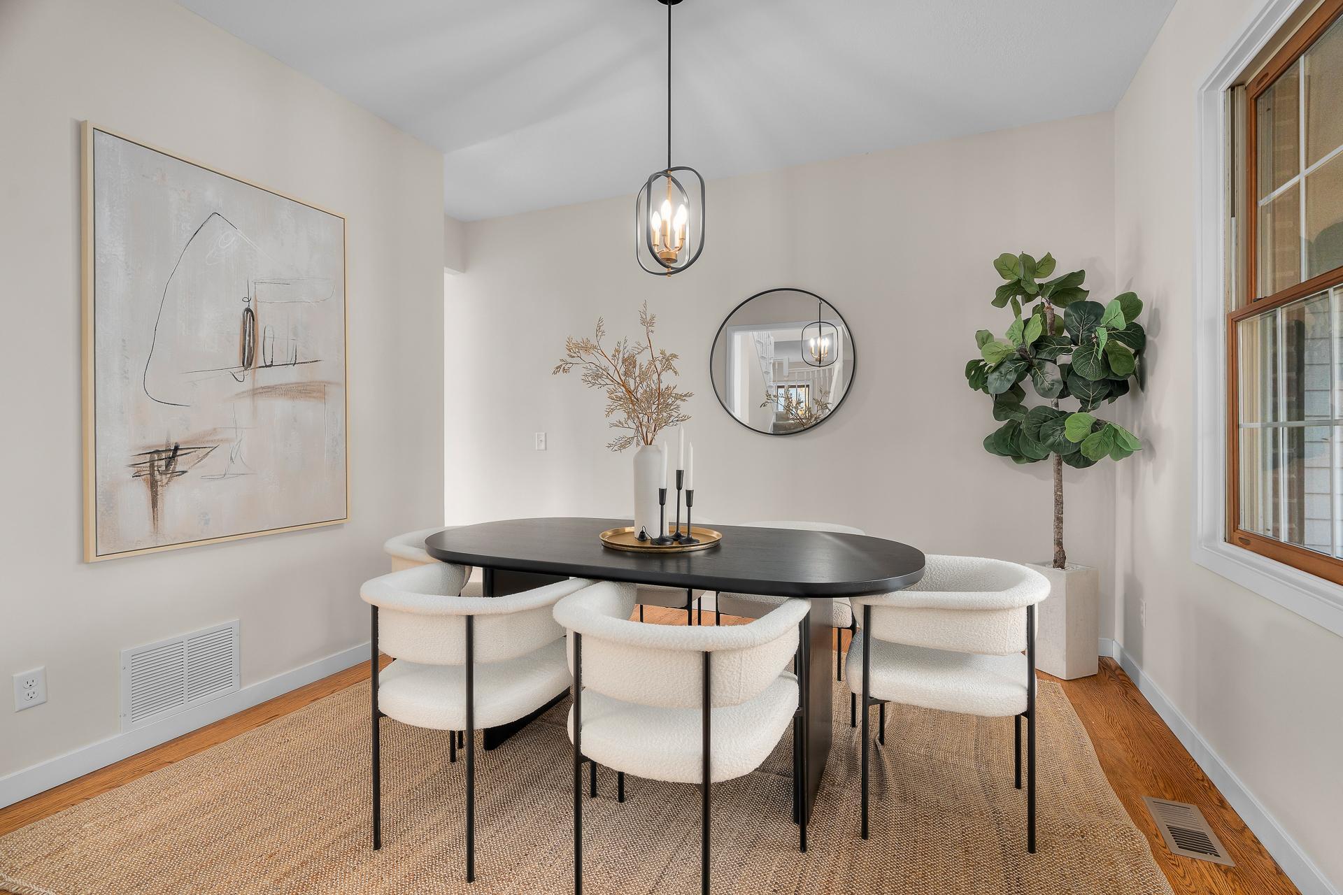 Eden Prairie, Minnesota, 55347, United States, 4 Bedrooms Bedrooms, ,4 BathroomsBathrooms,Residential,For Sale,1993292