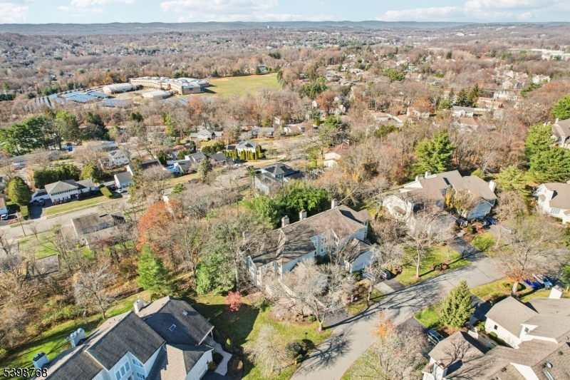 Wayne Twp., New Jersey, 07470, United States, 2 Bedrooms Bedrooms, ,3 BathroomsBathrooms,Residential,For Sale,2002003