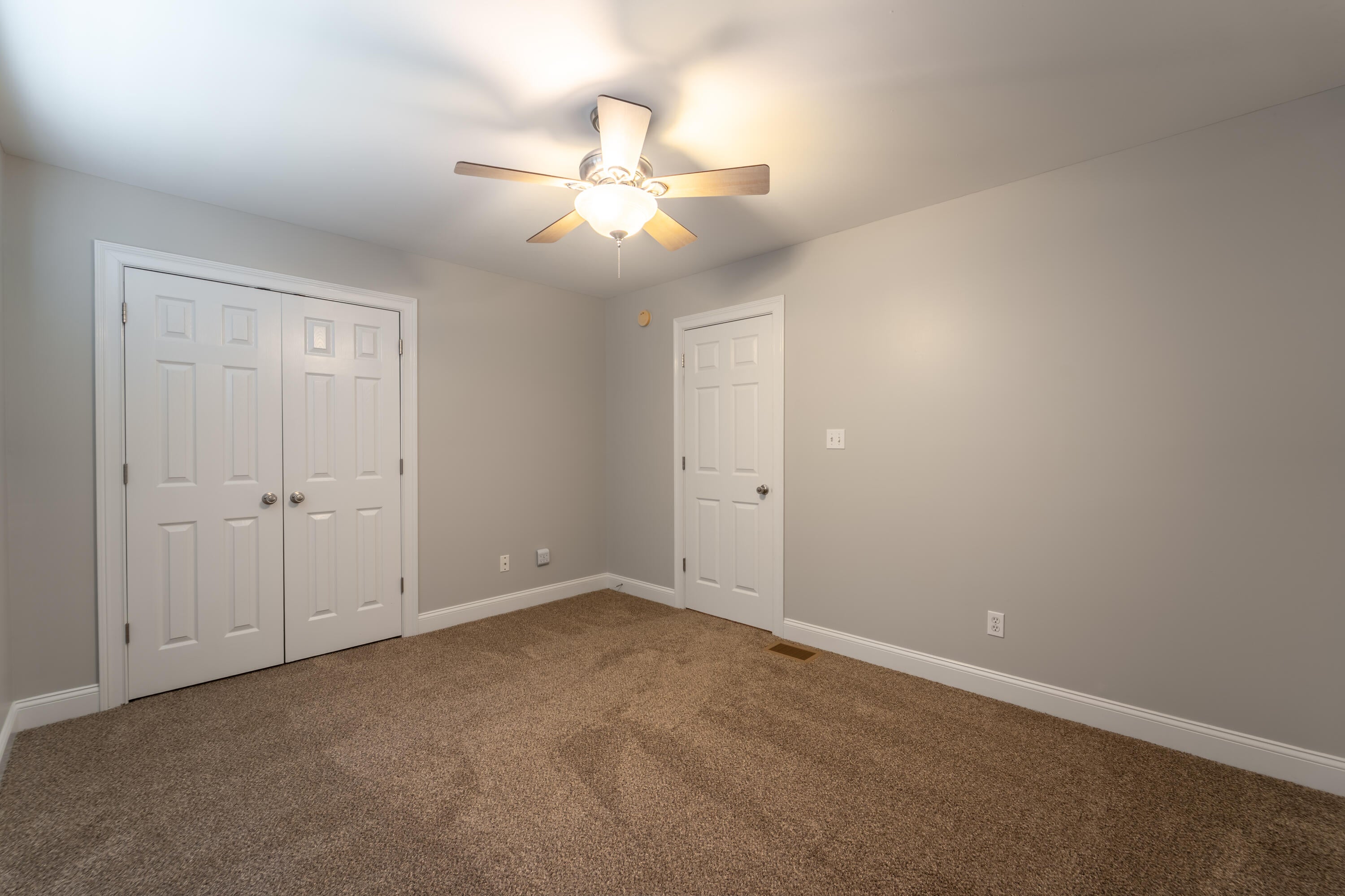 Richmond, Kentucky, 40475, United States, 3 Bedrooms Bedrooms, ,2 BathroomsBathrooms,Residential,For Sale,2047972
