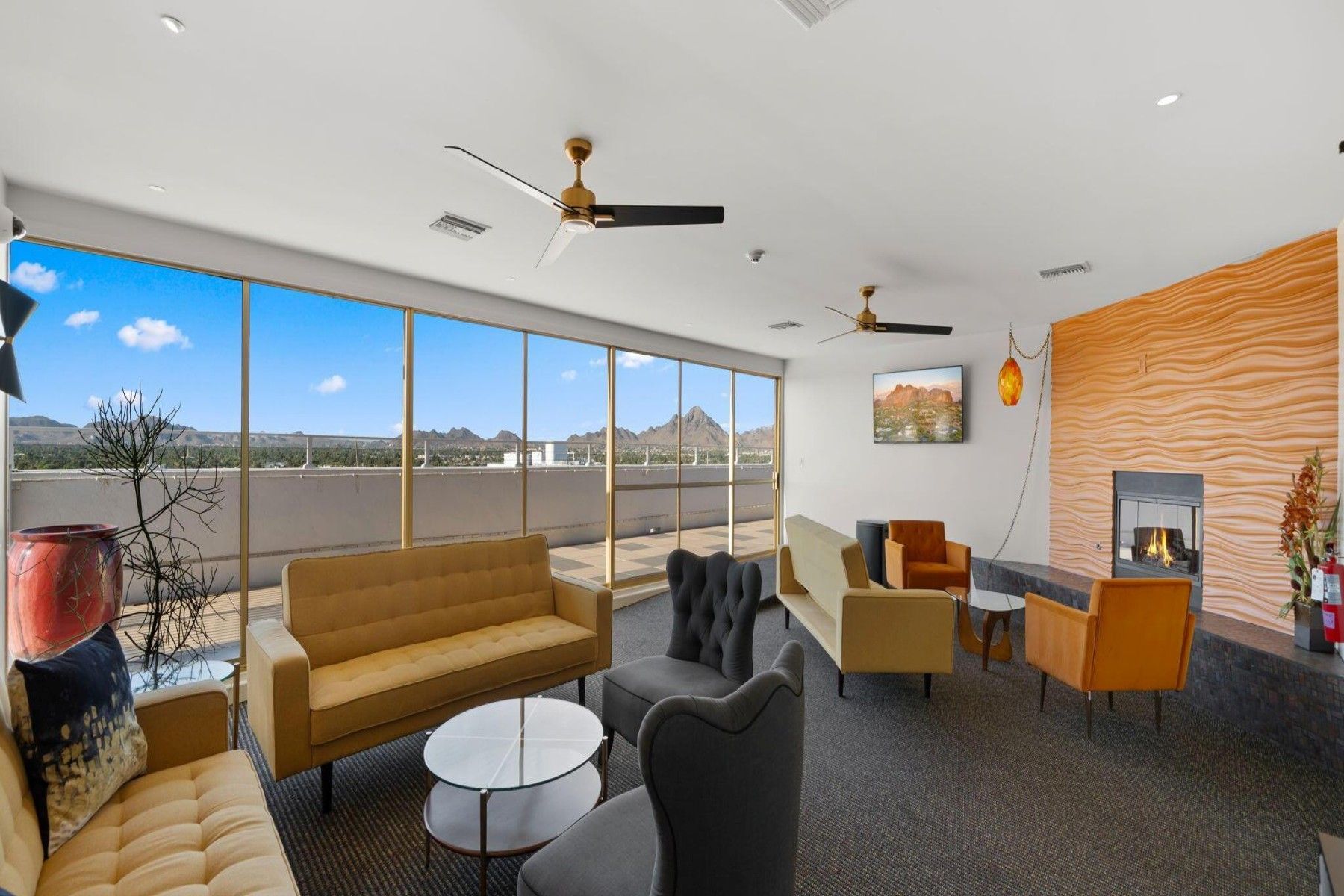  4750 N Central Avenue  Phoenix, AZ - 物件實景