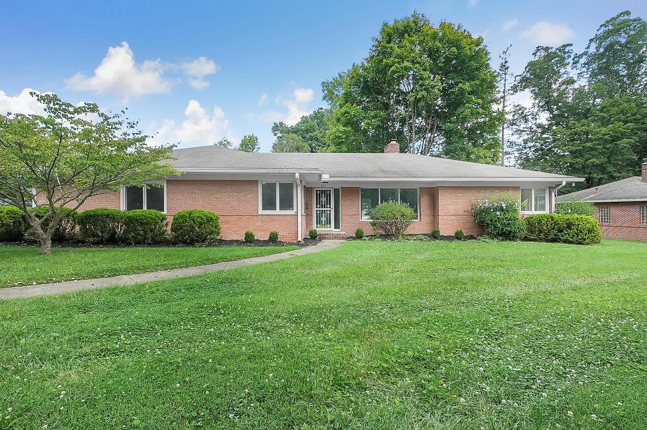 Granville, Ohio, 43023, United States, 3 Bedrooms Bedrooms, ,2 BathroomsBathrooms,Residential,For Sale,1901349