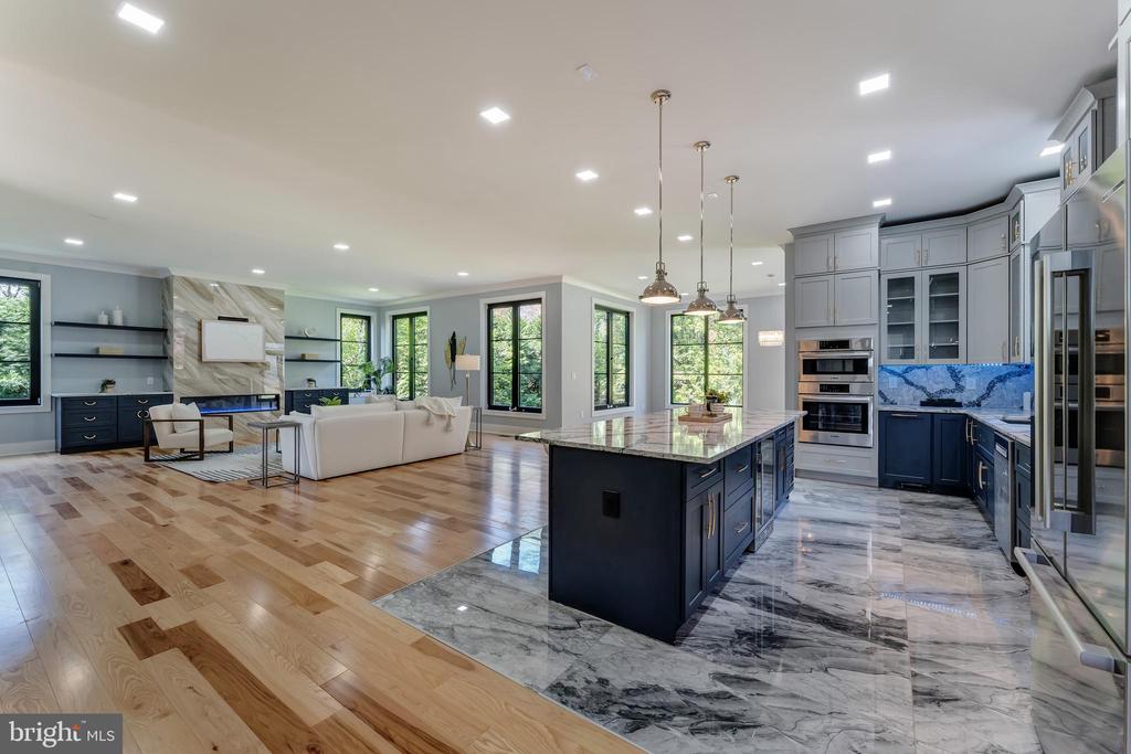 Herndon, Virginia, 20170, United States, 6 Bedrooms Bedrooms, ,6 BathroomsBathrooms,Residential,For Sale,1941281