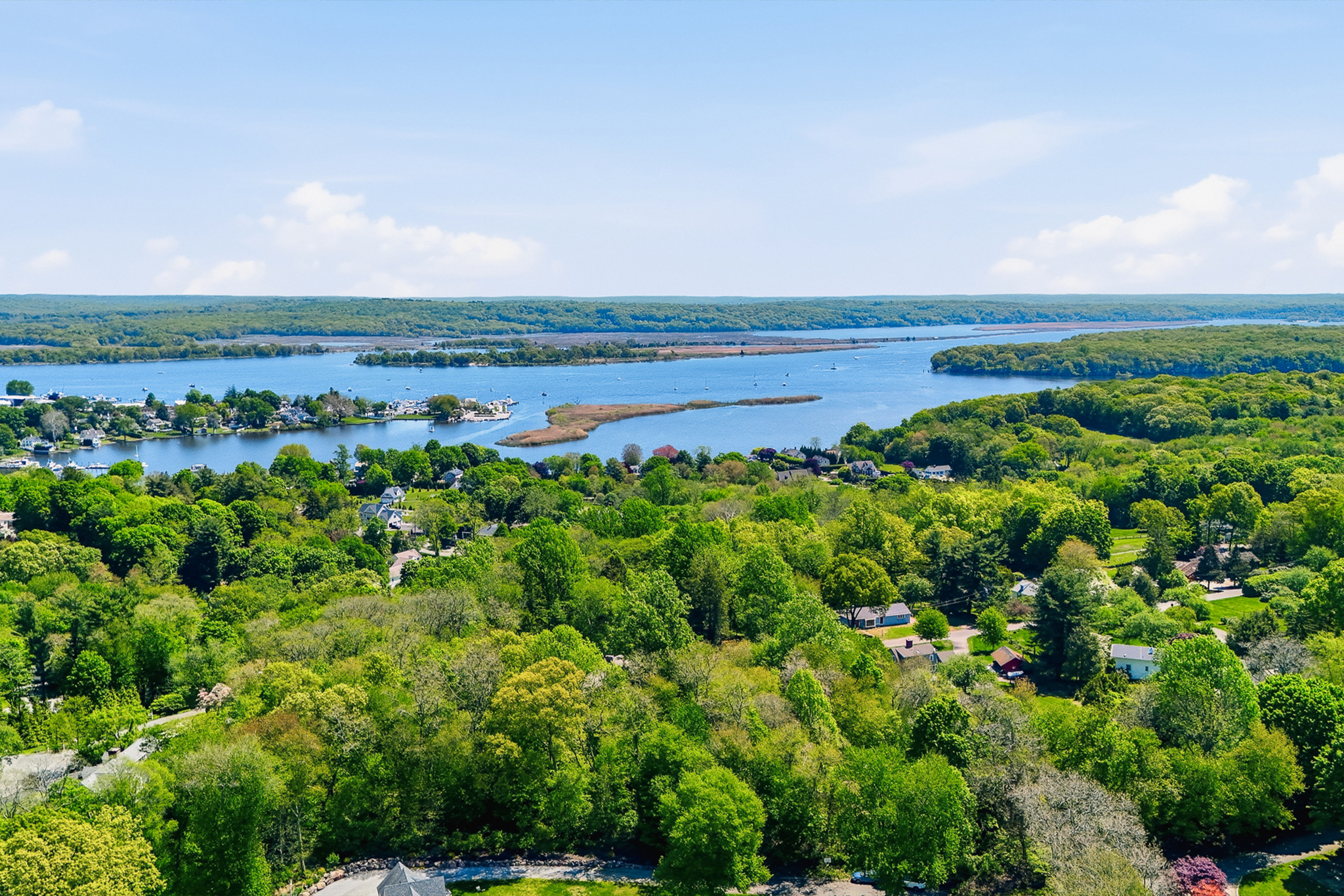  Luxurious 6-Bedroom Estate in Essex, CT - 物件實景