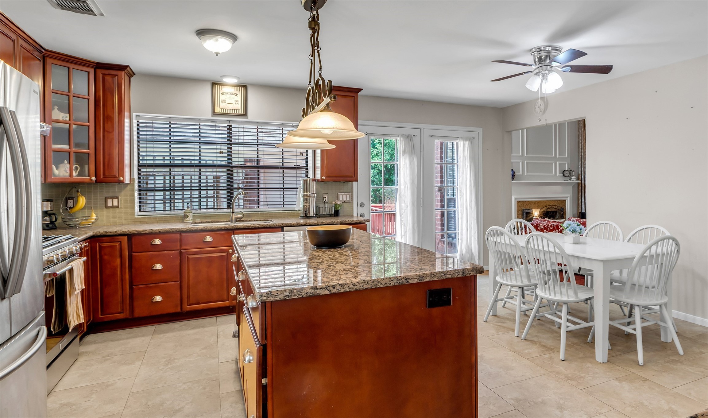 The Woodlands, Texas, 77381, United States, 4 Bedrooms Bedrooms, ,3 BathroomsBathrooms,Residential,For Sale,1933058
