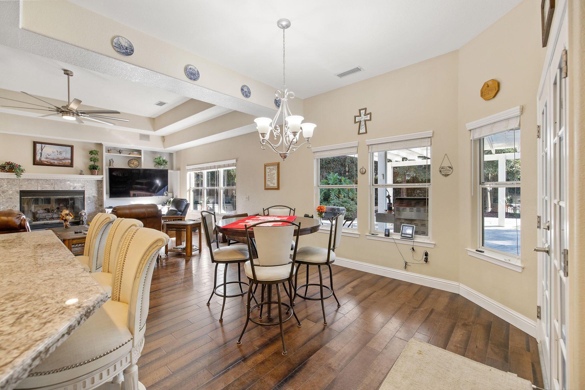 Visalia, California, 93292, United States, 4 Bedrooms Bedrooms, ,3 BathroomsBathrooms,Residential,For Sale,1977045