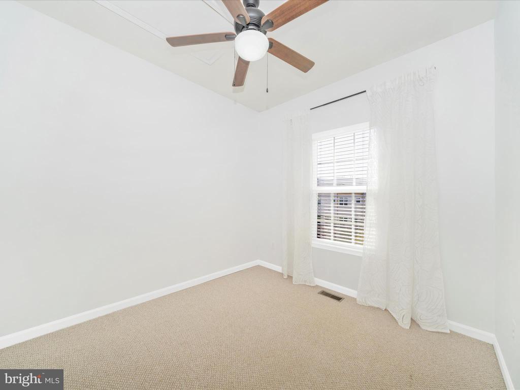 Greenbelt, Maryland, 20770, United States, 3 Bedrooms Bedrooms, ,4 BathroomsBathrooms,Residential,For Sale,1981928