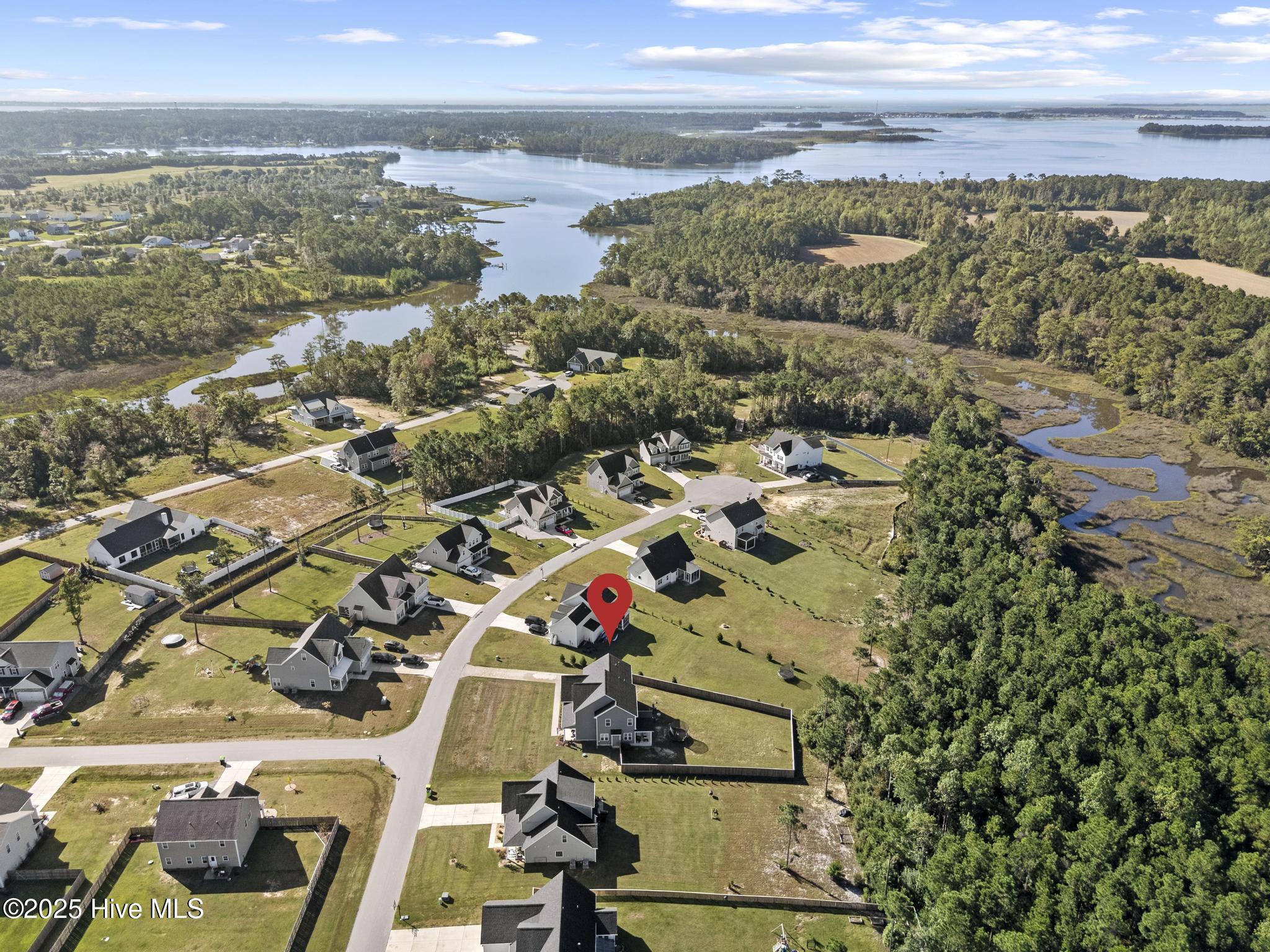 Peletier, North Carolina, 28584, United States, 4 Bedrooms Bedrooms, ,3 BathroomsBathrooms,Residential,For Sale,1976266
