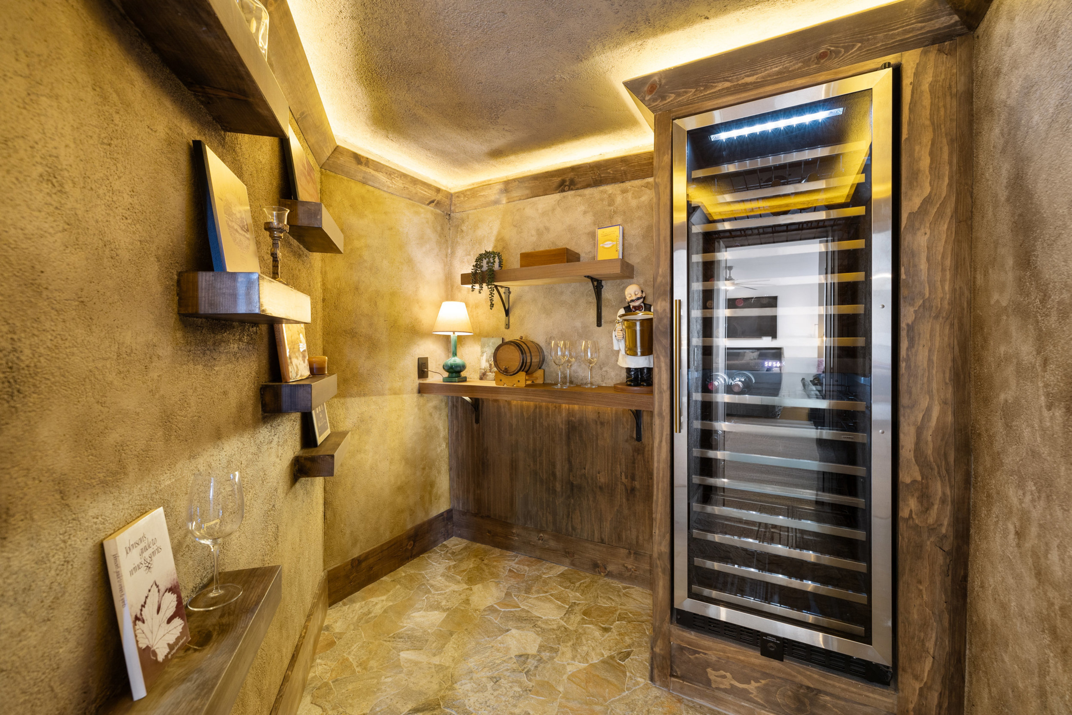  Expansive South West Luxury Ranch Style Estate with RV Garage & In-Law Quarters - 物件實景