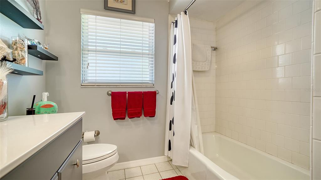 Sarasota, Florida, 34231, United States, 3 Bedrooms Bedrooms, ,2 BathroomsBathrooms,Residential,For Sale,1883466