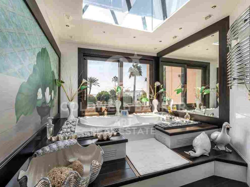 Estepona, Andalusia, ES, 8 Bedrooms Bedrooms, ,8 BathroomsBathrooms,Residential,For Sale,1806113