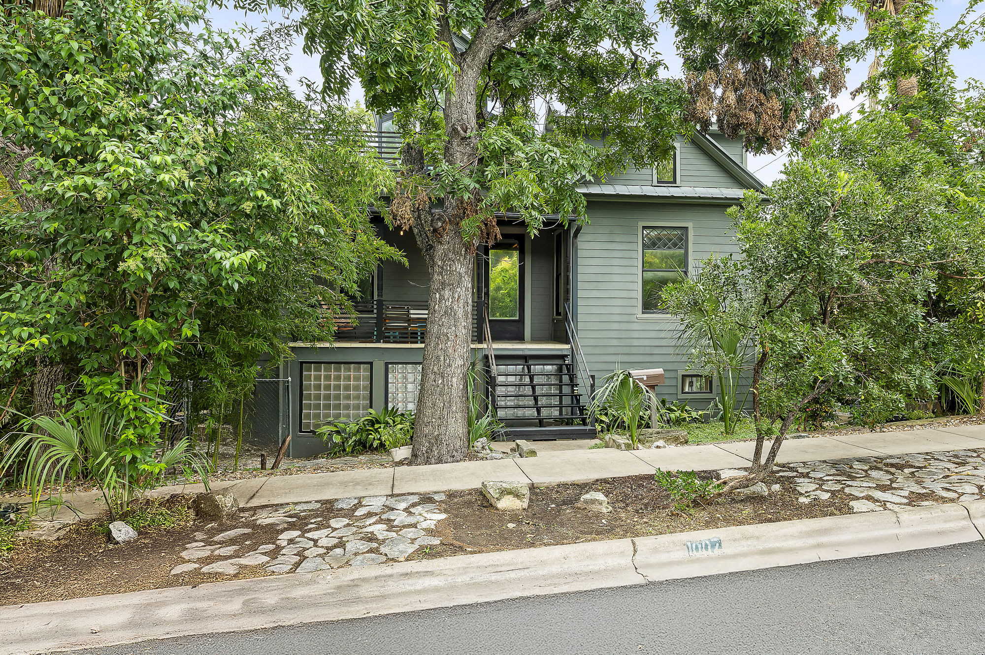  Historic East Austin Compound with Artistic Soul - 物件實景