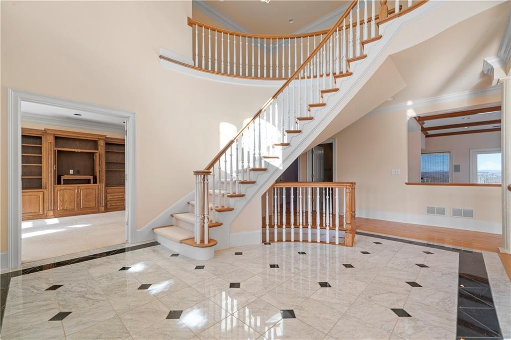 Gainesville, Georgia, 30506, United States, 5 Bedrooms Bedrooms, ,5 BathroomsBathrooms,Residential,For Sale,1996488