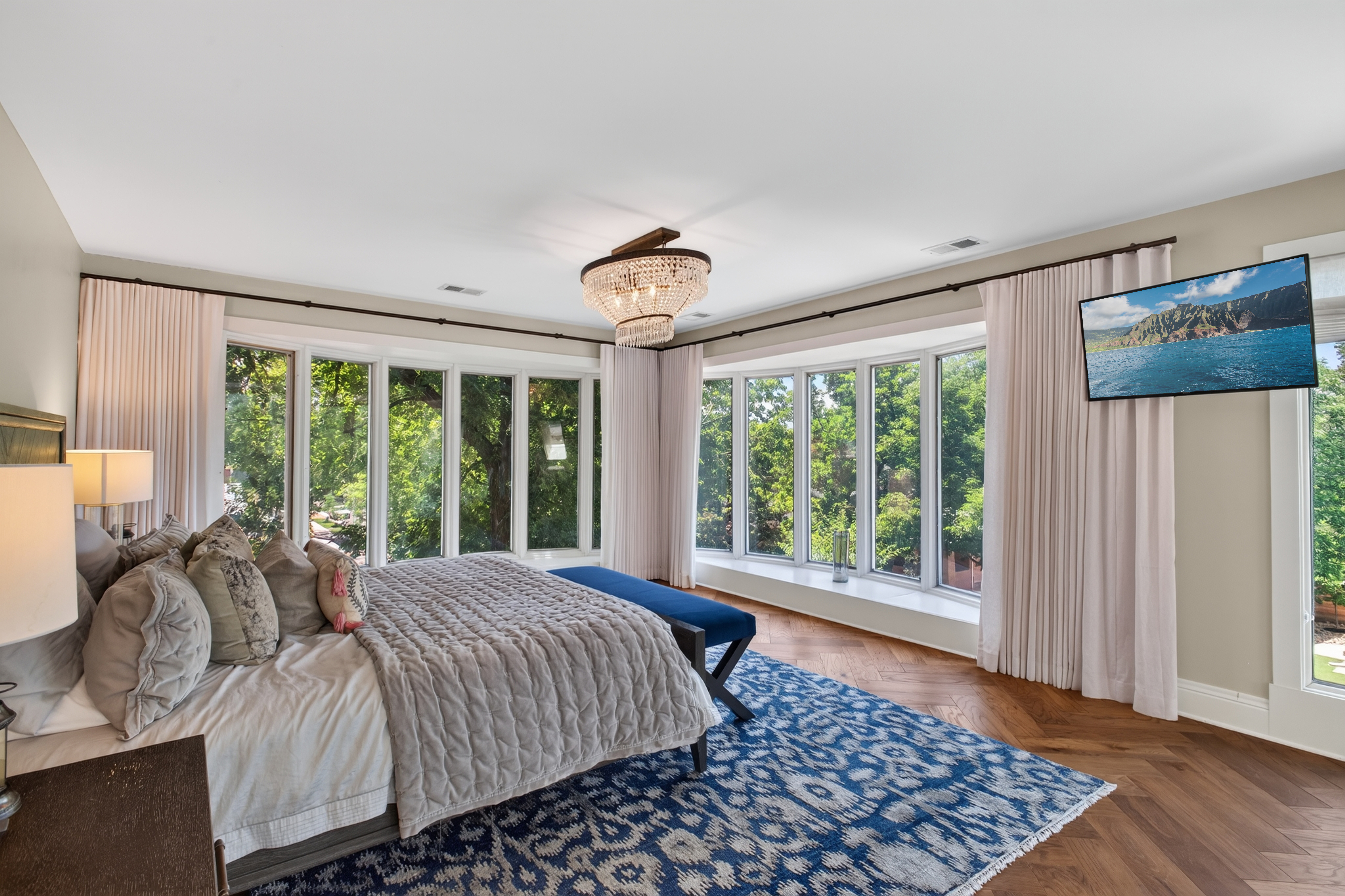  This Exceptional Home Delivers the Perfect Balance of Luxury and Comfort - 物件實景