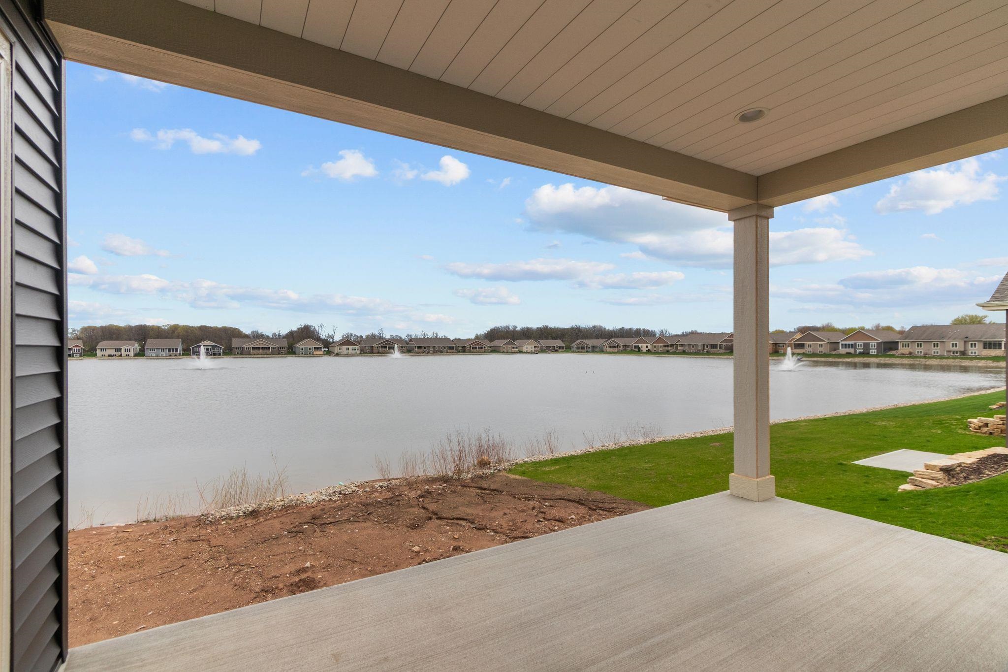 Neenah, Wisconsin, 54956, United States, 2 Bedrooms Bedrooms, ,2 BathroomsBathrooms,Residential,For Sale,2029960