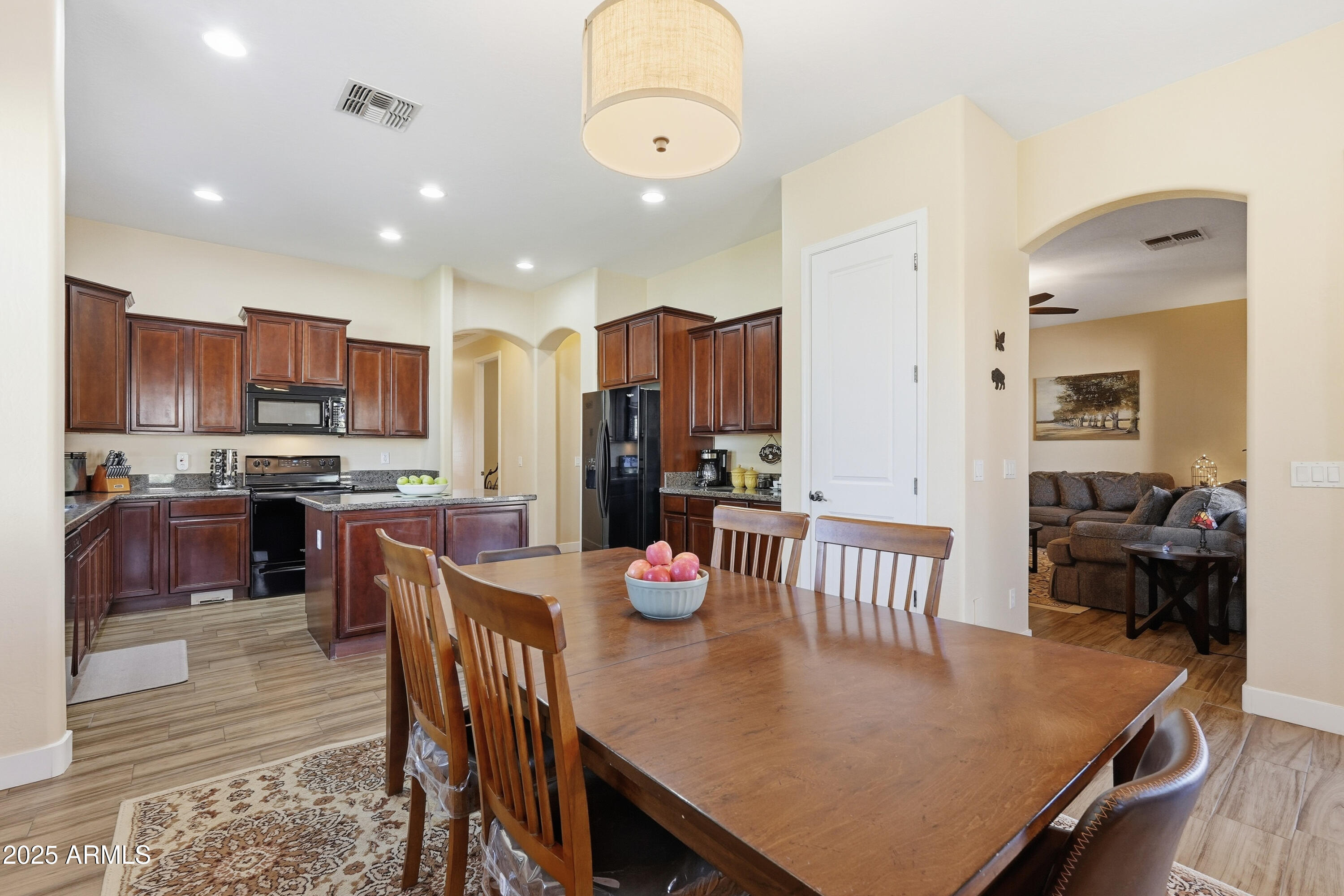 Goodyear, Arizona, 85338, United States, 4 Bedrooms Bedrooms, ,2 BathroomsBathrooms,Residential,For Sale,1989327