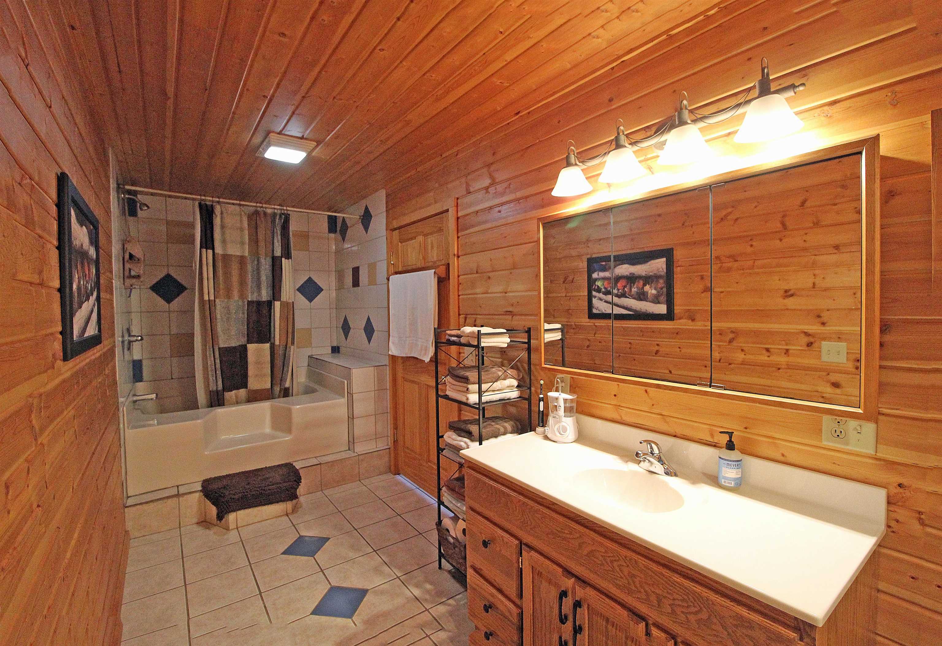 Arena, Wisconsin, 53503, United States, 3 Bedrooms Bedrooms, ,2 BathroomsBathrooms,Residential,For Sale,1980037