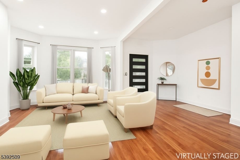 City Of Orange Twp., New Jersey, 07050, United States, 6 Bedrooms Bedrooms, ,4 BathroomsBathrooms,Residential,For Sale,1991557