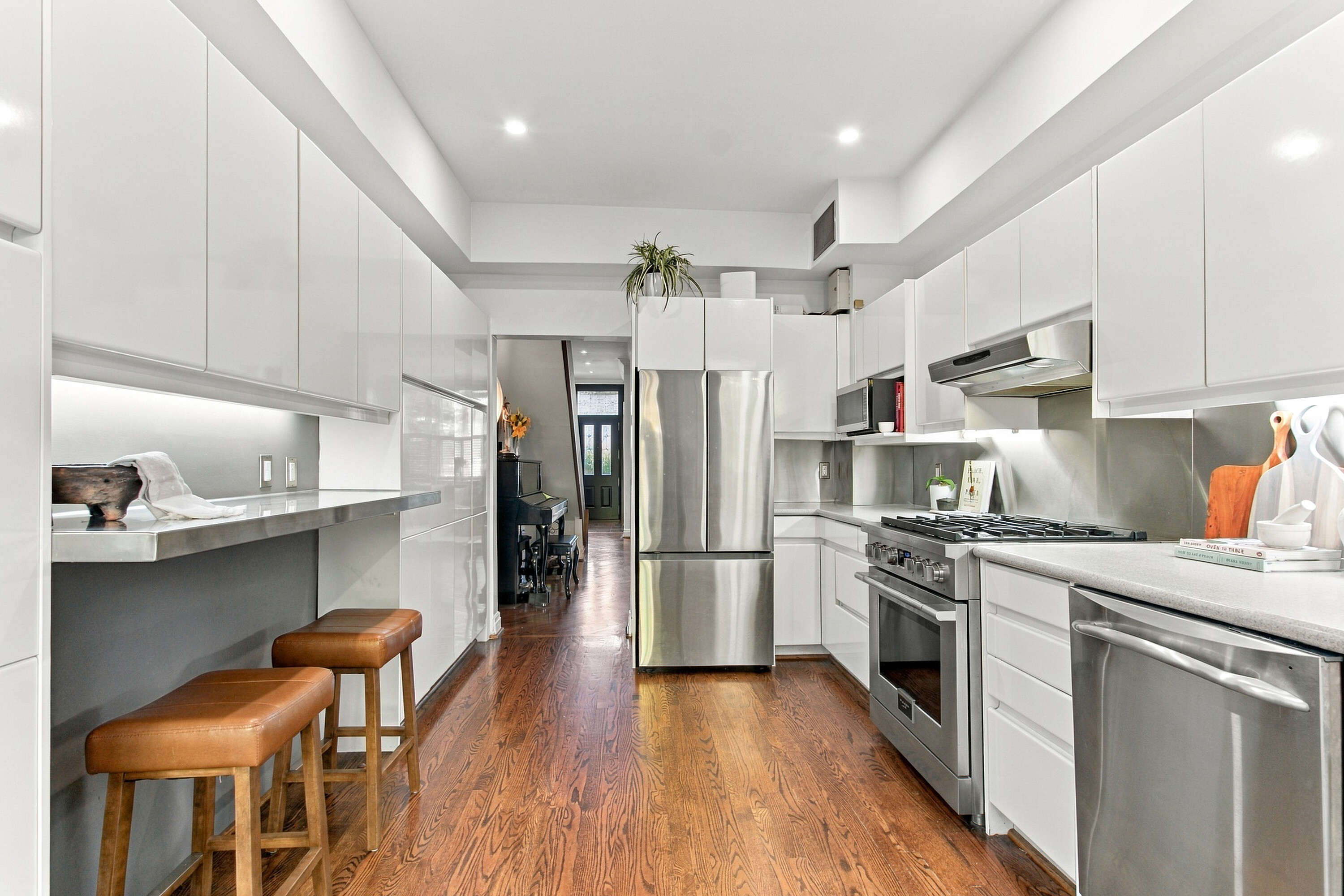  411 Wellesley Street E - 物件實景