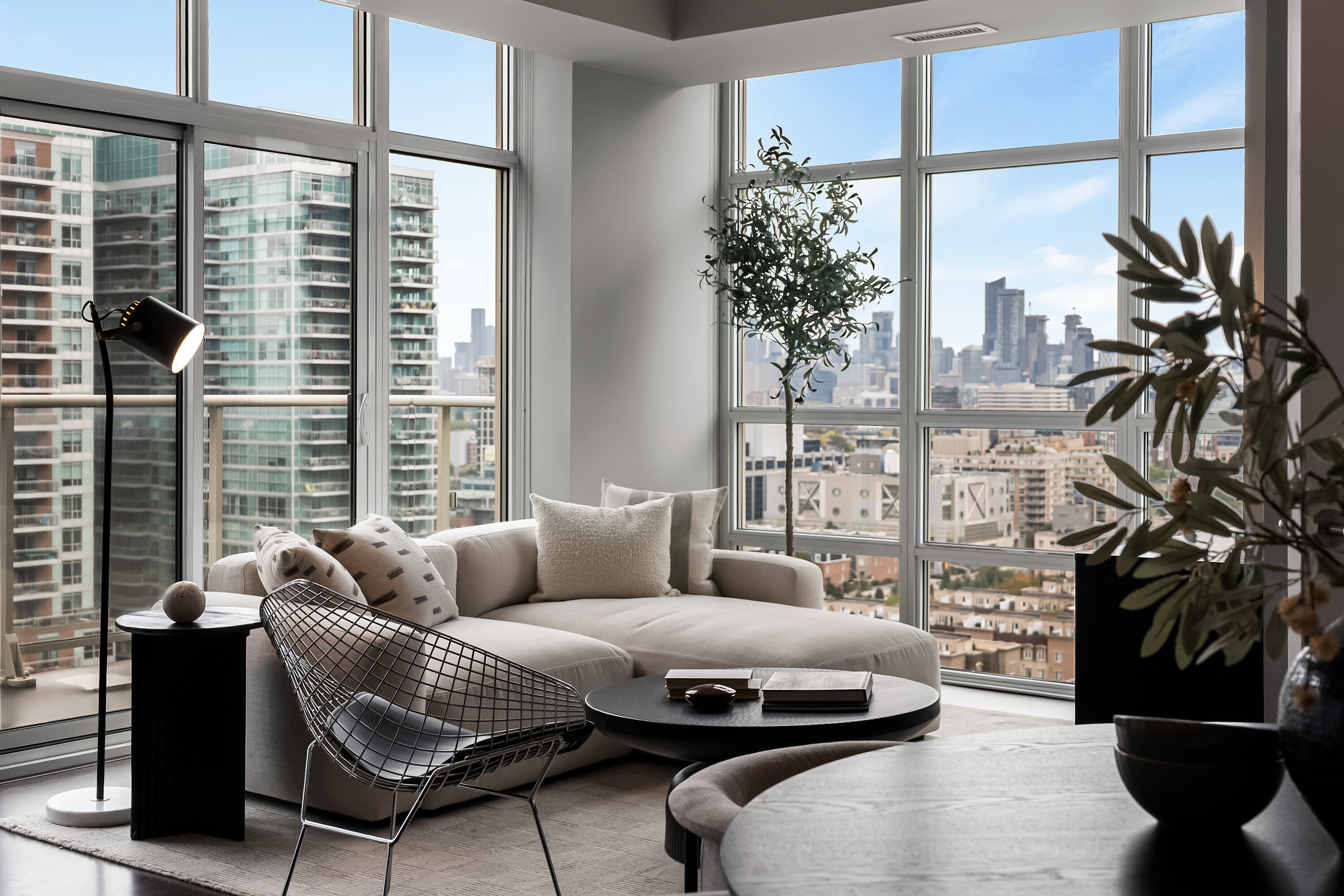  Corner Unit In Liberty Village - 物件實景