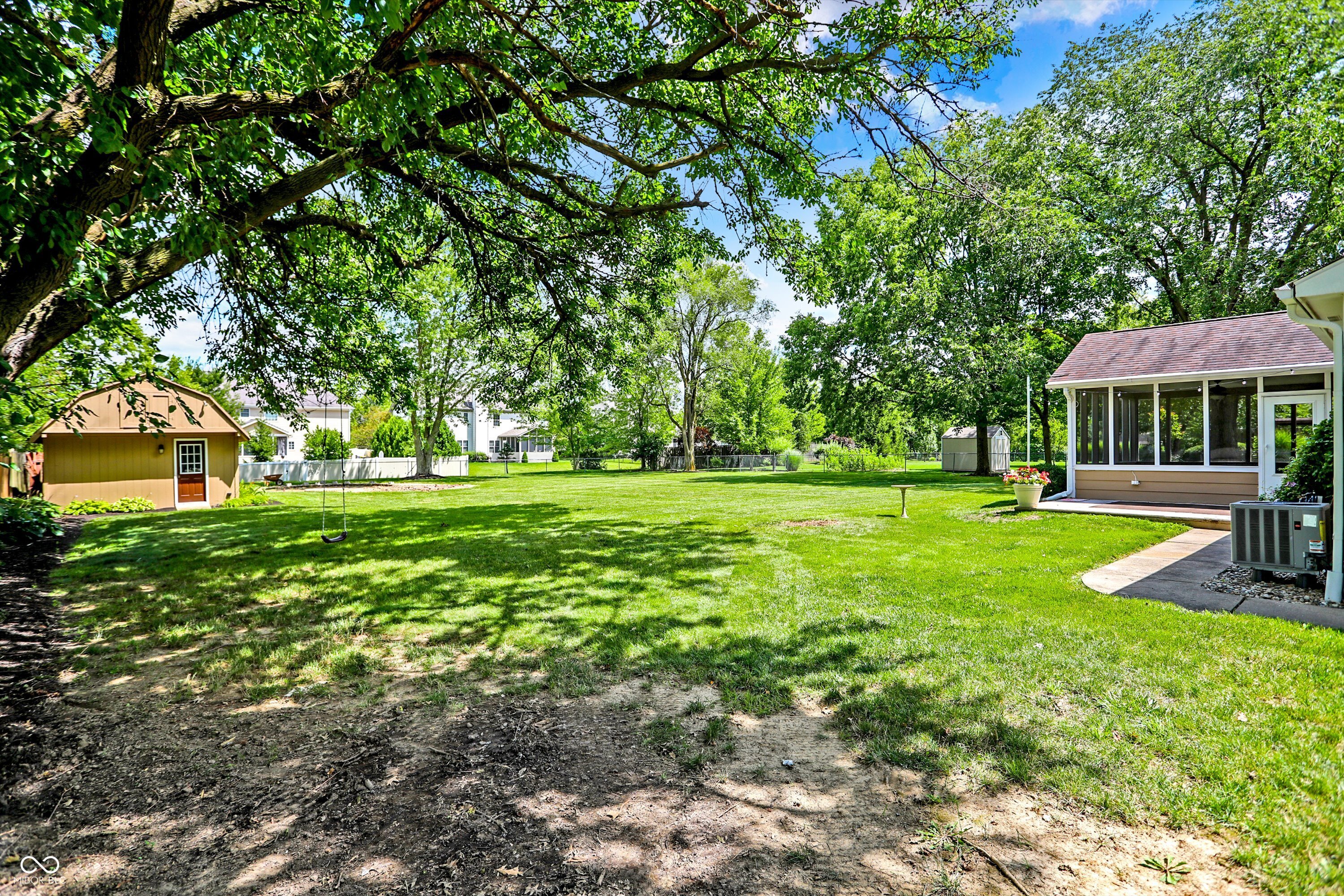 Zionsville, Indiana, 46077, United States, 3 Bedrooms Bedrooms, ,3 BathroomsBathrooms,Residential,For Sale,1975998