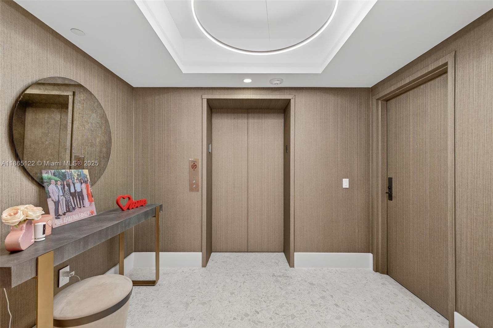 Aventura, Florida, 33160, United States, 3 Bedrooms Bedrooms, ,4 BathroomsBathrooms,Residential,For Sale,1942054