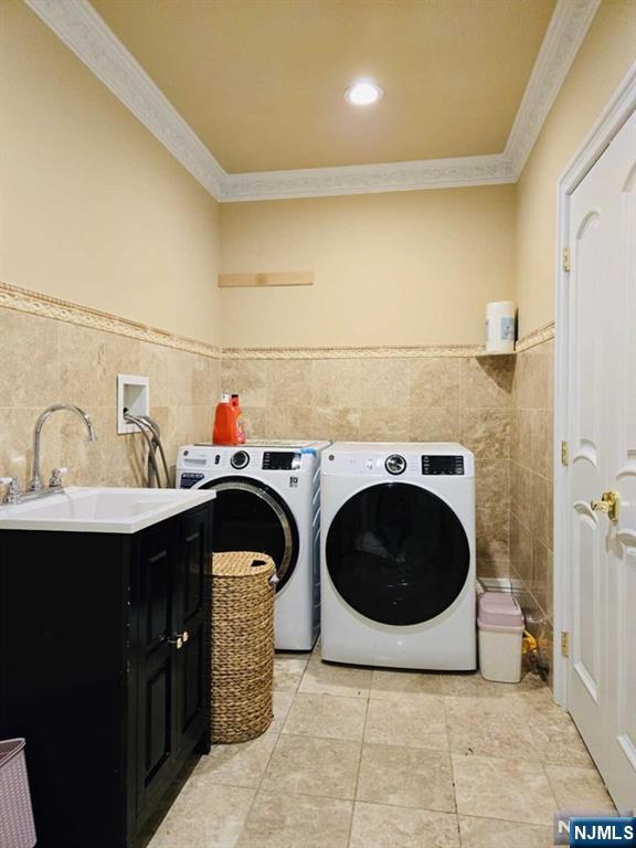 Paramus, New Jersey, 07652, United States, 7 Bedrooms Bedrooms, ,7 BathroomsBathrooms,Residential,For Sale,1905752