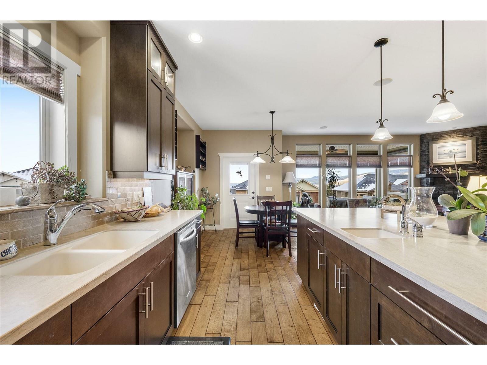 KELOWNA, British Columbia, V1P 1R7, CA, 5 Bedrooms Bedrooms, ,3 BathroomsBathrooms,Residential,For Sale,1837327