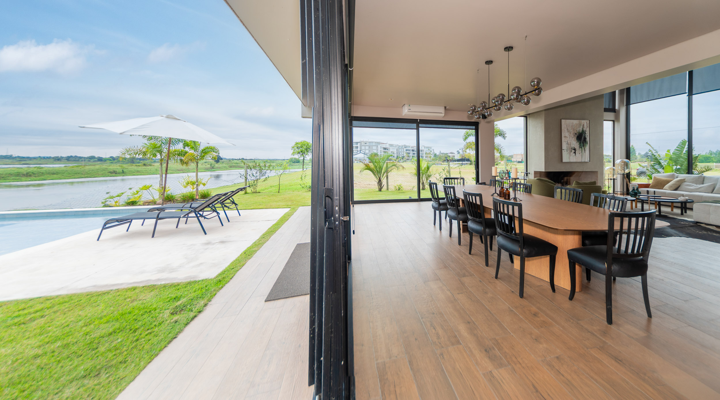  Brand-New Residence in Pueblo del Río - 物件實景